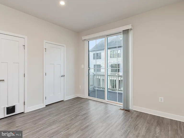 559 Levanna Lane Gln — Photo 16