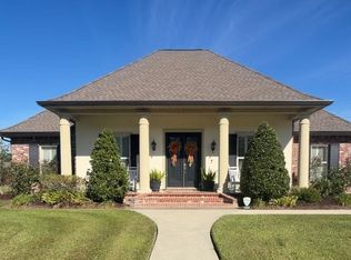 142 S Sugarfield Dr, Thibodaux, LA 70301