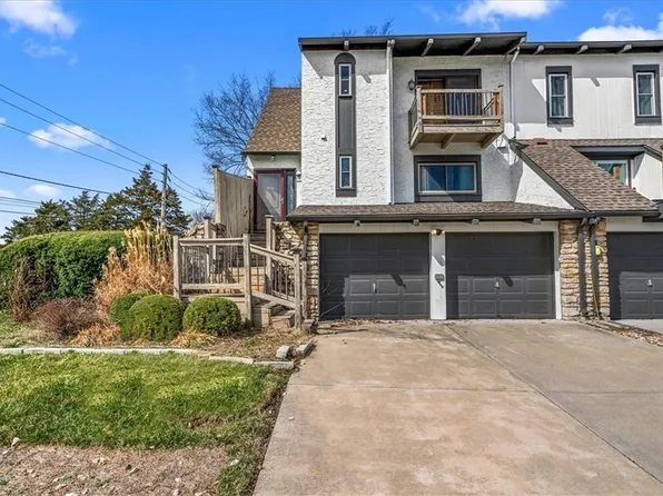 415 Woodbridge Ln, Kansas City, MO 64145
