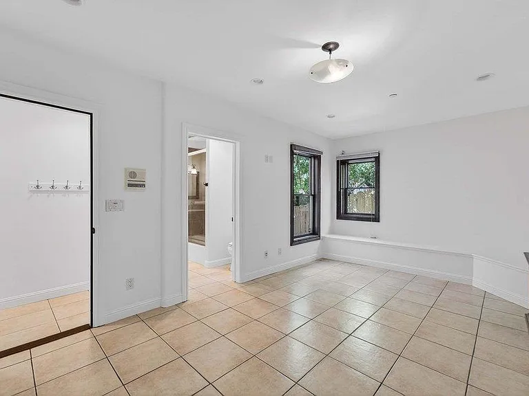 41 S Circle Dr — Photo 45