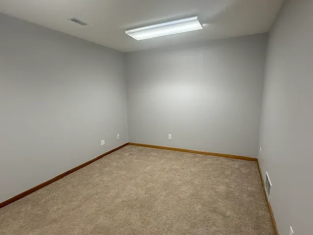 2254 Wellington Dr — Photo 26