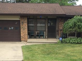 34020 N Hickory Ave, Grayslake, IL 60030