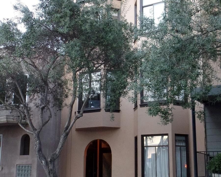 1st image of 2706 Hyde St