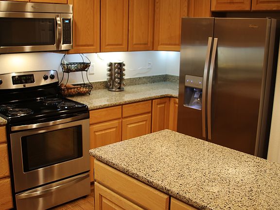 Ice and Water Dispenser