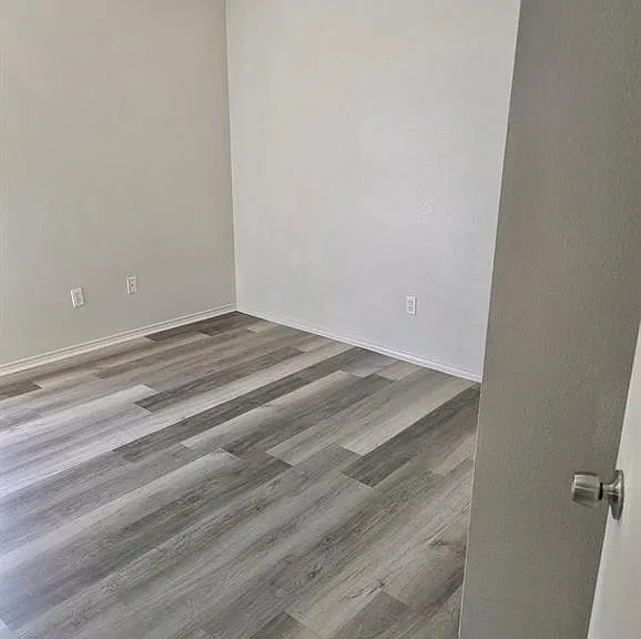 8541 Western Meadows Dr — Photo 24