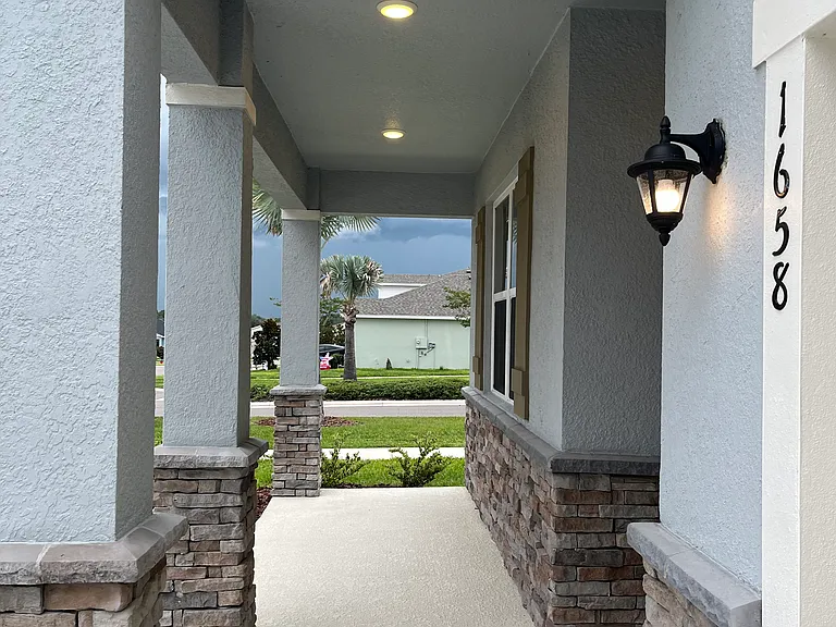 1658 Blue Lagoon Cir — Photo 27