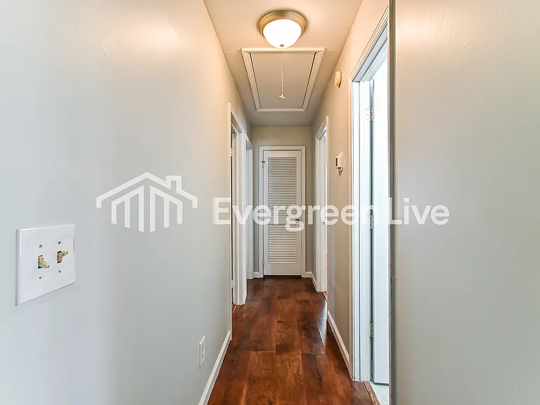 127 Baynard Ct — Photo 4