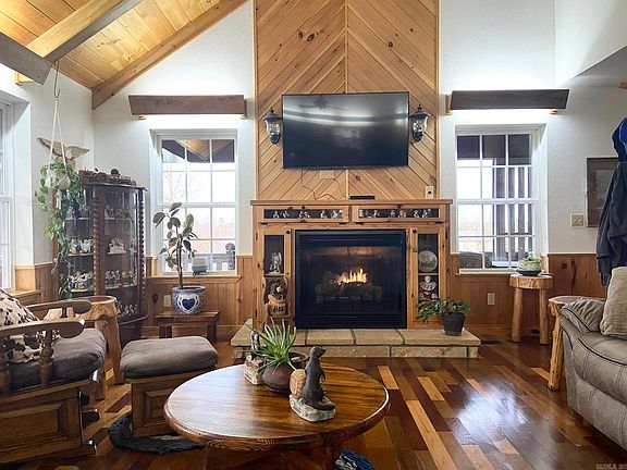 4th image of 2096 Qmc Rd