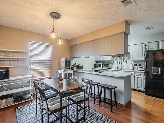 2nd image of 655 Ridgeline Dr