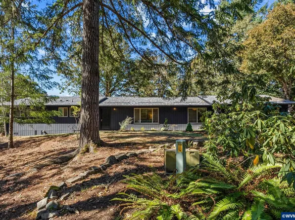 24745 Hidden Valley Rd, Philomath, OR 97370