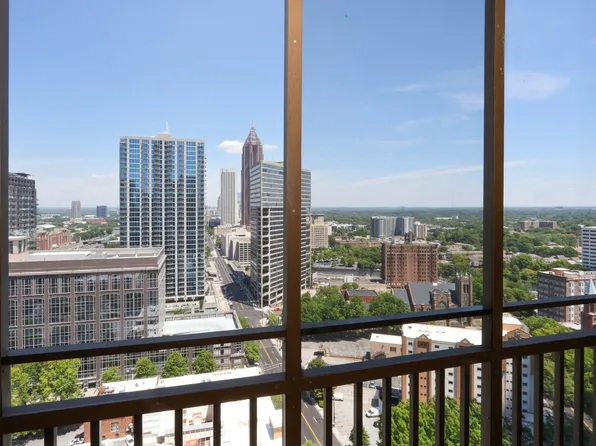 300 Peachtree St NE, Atlanta, GA
