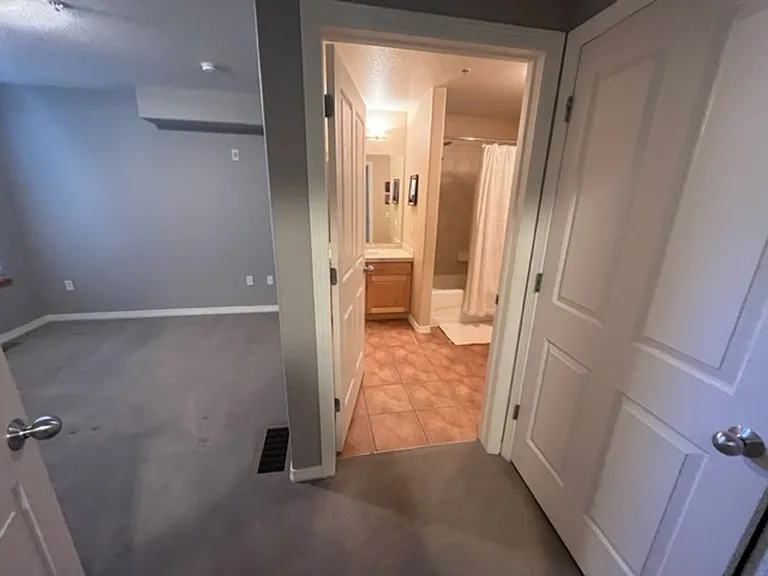 947 Laramie Blvd #B — Photo 6