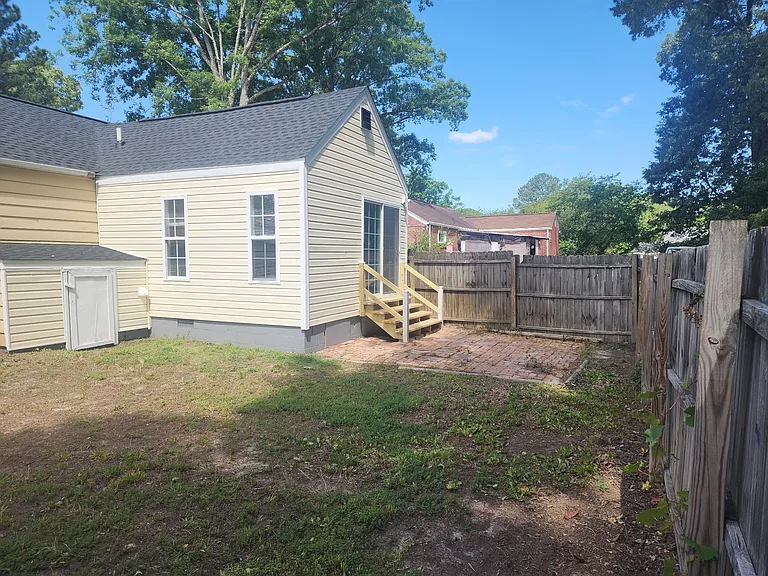136 Banneker Dr — Photo 19