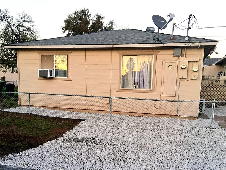 590 1/2 Rio Vista Ave — Photo 18
