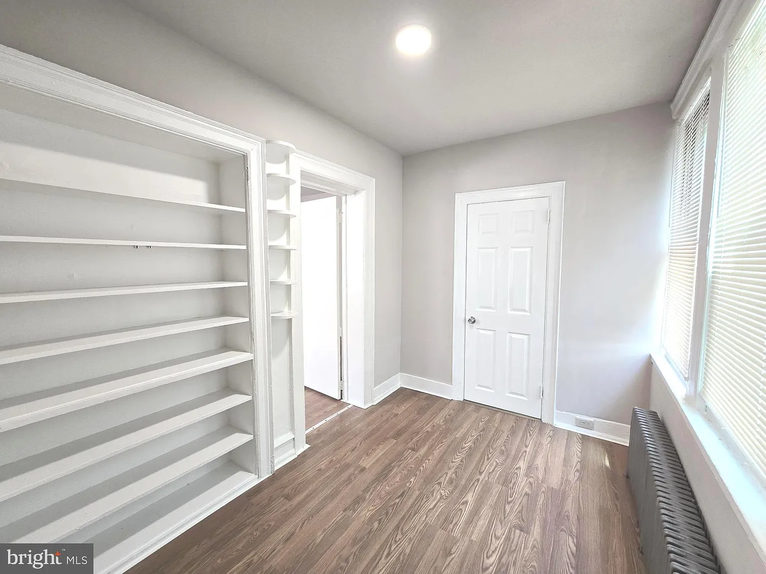 1 bed, 500 sqft, $895 — Photo 4