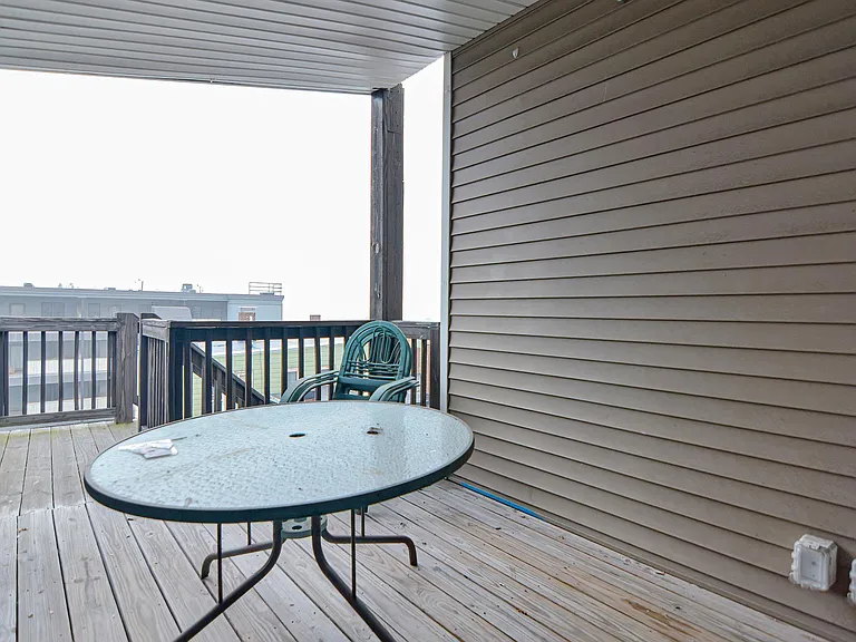 347 E 8th St #3 — Photo 20