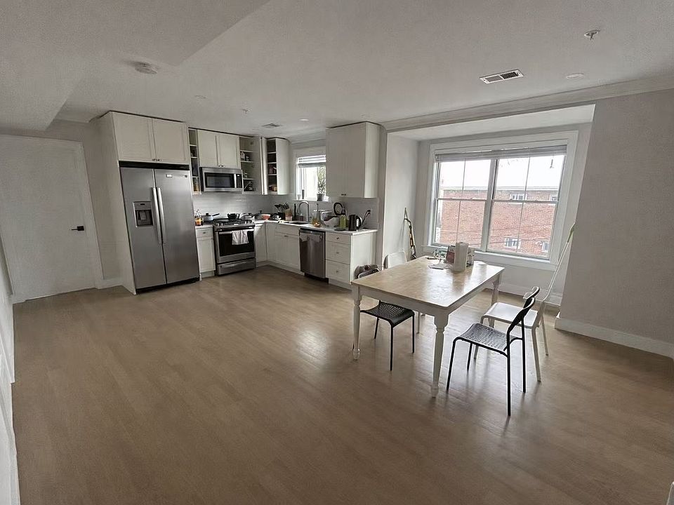 1st image of 13 Greylock Rd #3