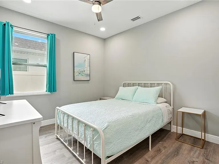 10140 Carolina St — Photo 23