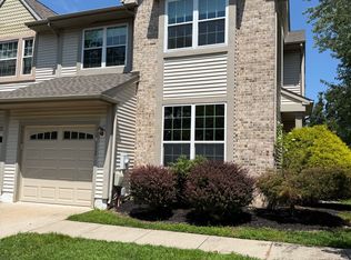 112 Lincoln Ln, Berlin, NJ 08009