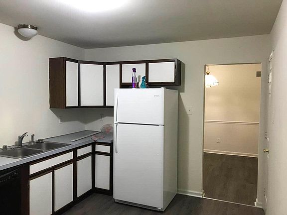 5th image of 31 Westfield Dr