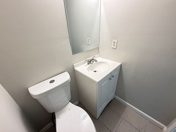5th image of 2706 Greystone Ct