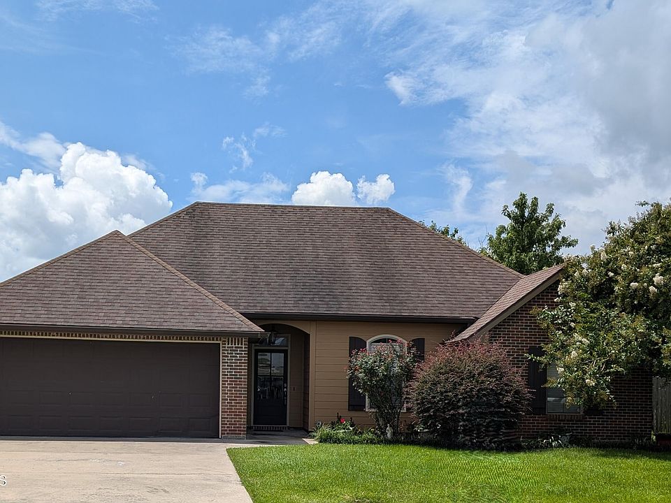 1st image of 108 Hidden Country Dr