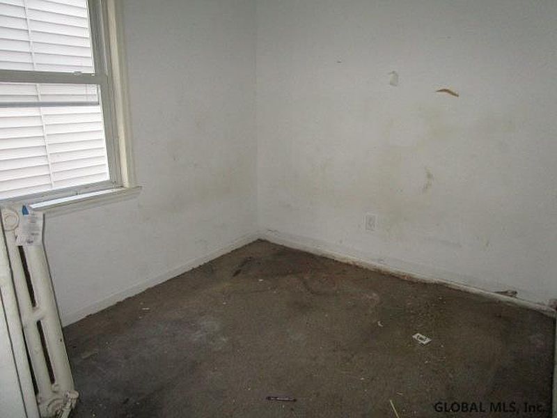 4th image of 13 OCONNELL Street