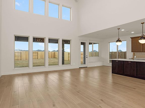 2nd image of 5606 Violet Ridge Dr