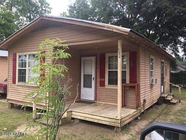 2nd image of 422 Hilda St