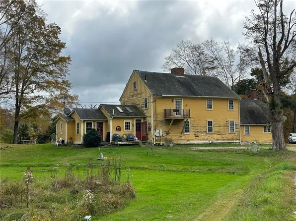 88 Burlingame Ln, Glocester, RI 02814