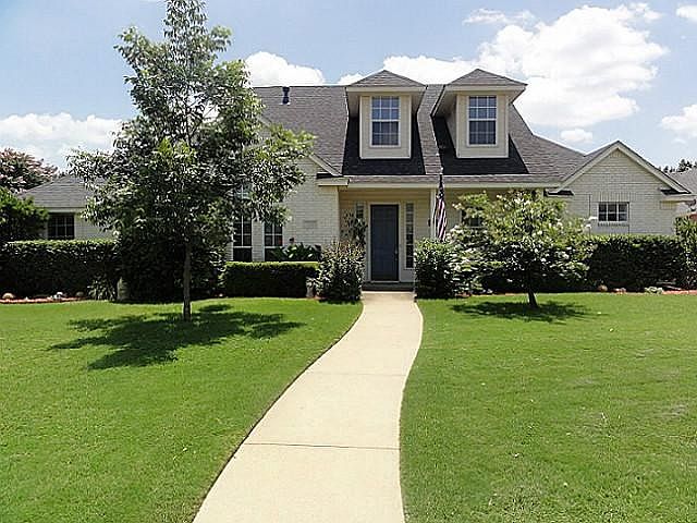 1st image of 118 Meadow Glen Ln