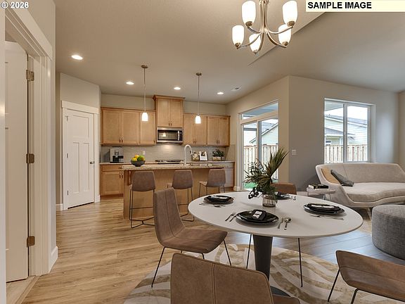 3rd image of 1542 NE Cedar Ridge Ln #21