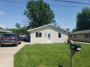 2318 Rompot St SE, Cedar Rapids, IA 52403