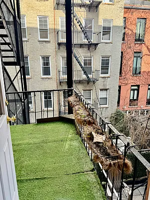 Rented by Voro New York | media 16