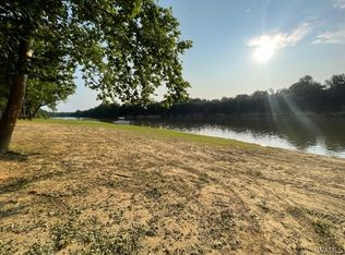 409 Riverview Beach Rd, Moundville, AL 35474