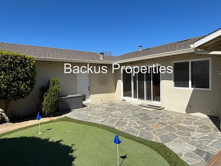 211 Chaucer Dr — Photo 26
