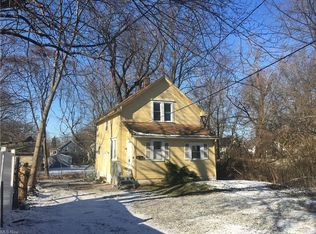 656 Kling St, Akron, OH 44311