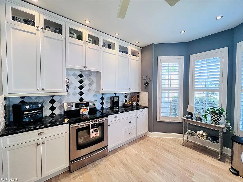 3 bed, 2.0 bath, 1653 sqft, $7,000 — Photo 4