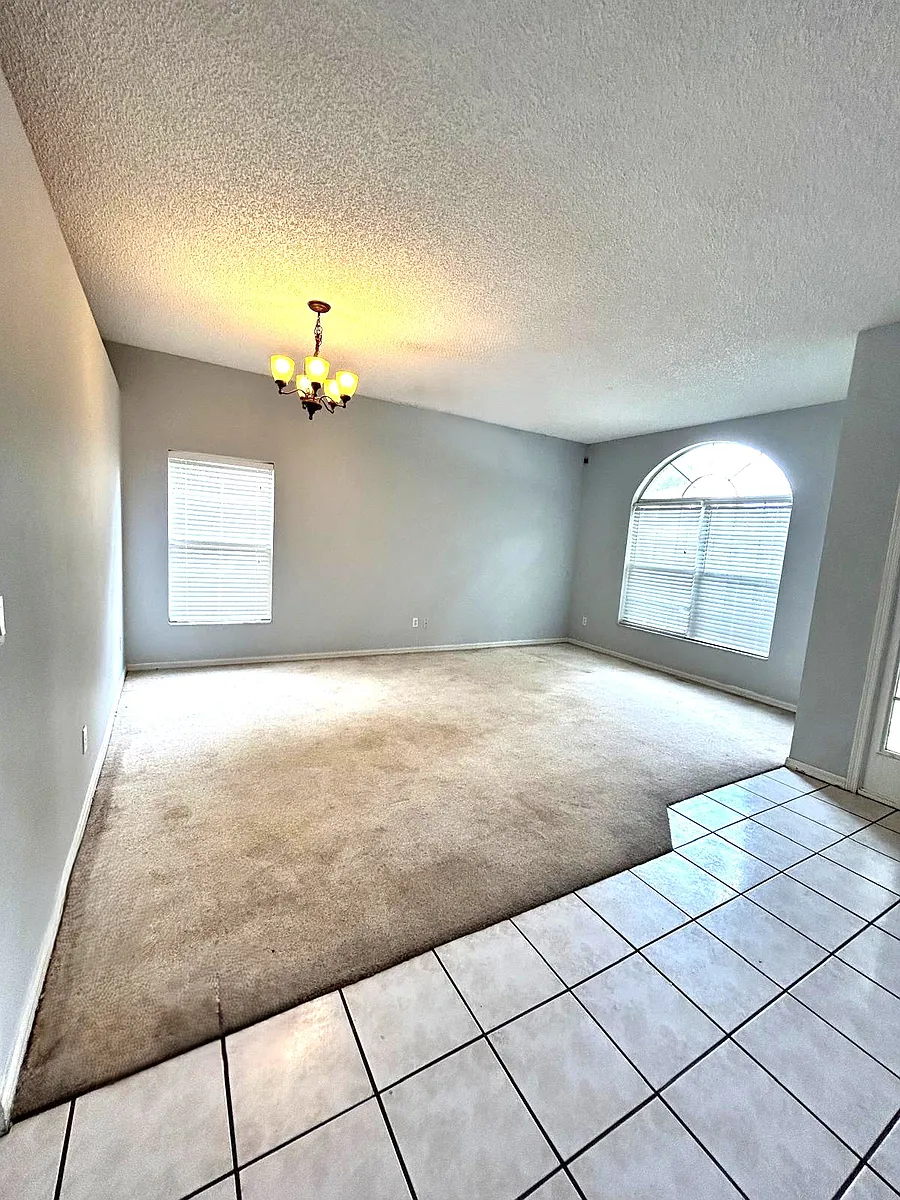 Building Photo - 465 Eastbridge Dr