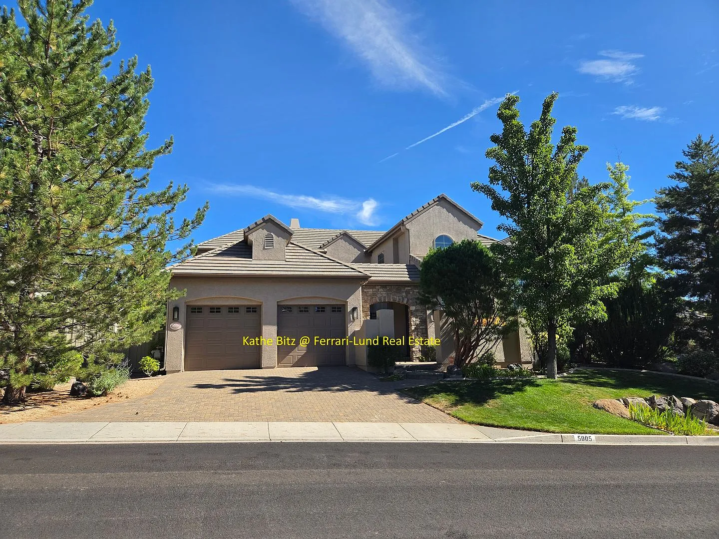 Luxury living at the top of Caughlin Ranch! — Photo 1