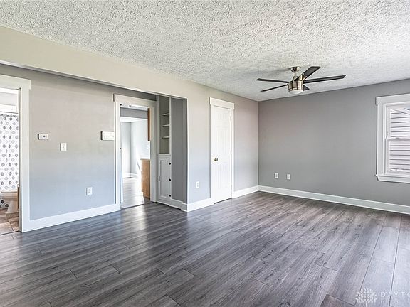 4th image of 3523 Jewell St