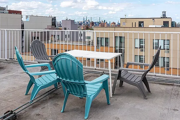 Rented by Compass | media 13