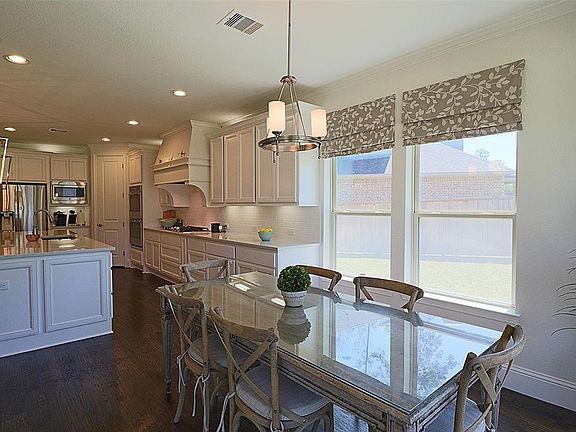 5th image of 31 W Twin Ponds Ct