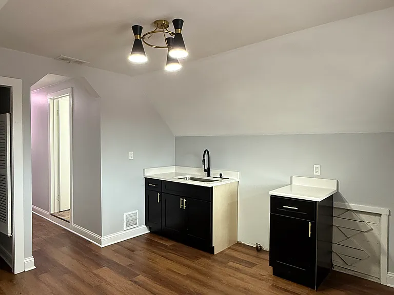 3556 W 61st St #2 — Photo 12