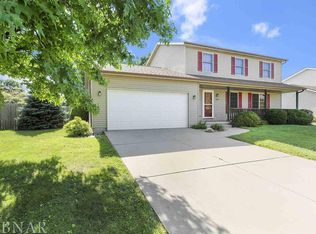 1204 Newcastle Dr, Bloomington, IL