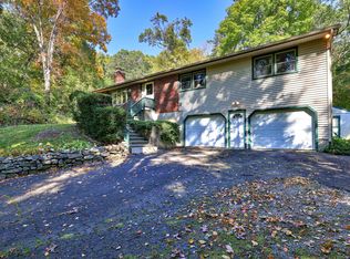 16 Reality Rd, Oxford, CT 06478