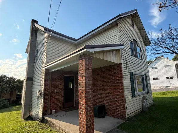 925 Main St, Lilly, PA 15938