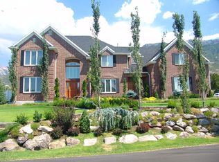 42 E Wanderwood Way, Sandy, UT 84092