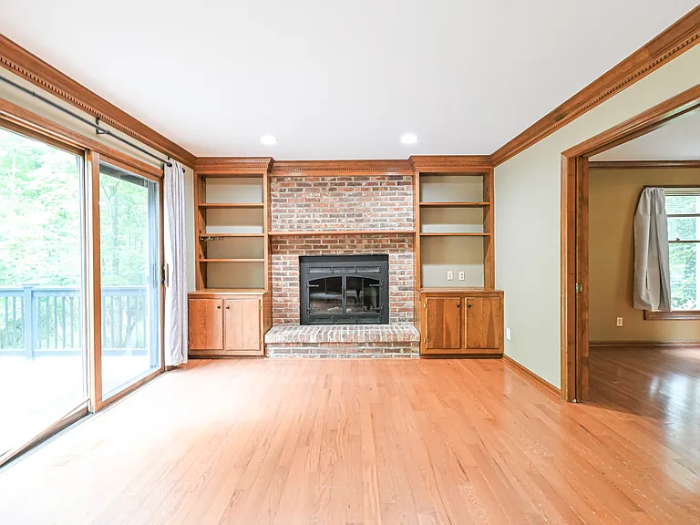 5959 Shallow Creek Dr — Photo 15