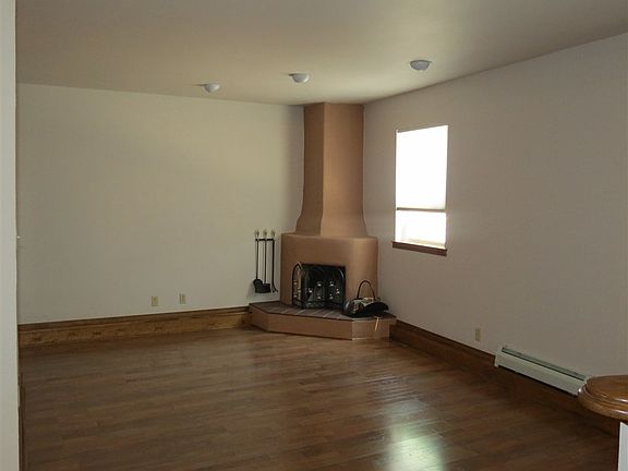 5th image of 18 Village Pl
